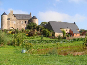 Отель Gîte Les vignes  Монмартен-Ан-Грень